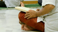 Surah Al-Kafirun : Bacaan, Mufrodat, Terjemah dan Isi Kandungan Surah Al-Kafirun : Bacaan, Mufrodat, Terjemah dan Isi Kandungan