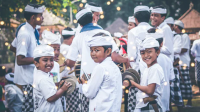 Toleransi (Tasamuḥ) : Pengertian, Dalil, Pandangan Islam, Faktor dan Pembiasaan Prilaku Toleransi (Tasamuḥ) : Pengertian, Dalil, Pandangan Islam, Faktor dan Pembiasaan Prilaku