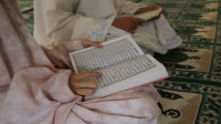 Surah Al-Mujadilah Ayat 11 : Bacaan, Terjemah, Mufradat, Asbabun Nuzul dan Isi Kandungan