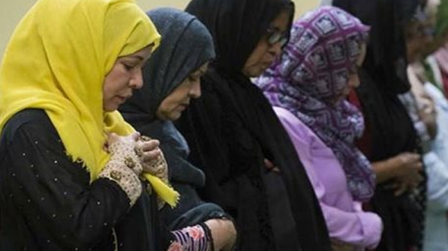 Bacaan Doa Iftitah Rumi dan Arab